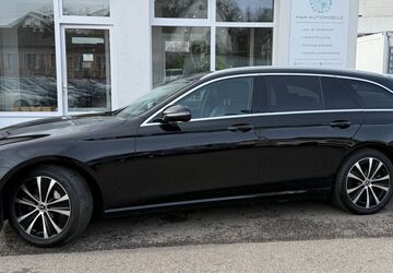 Mercedes-Benz E 300 113.900 km 26.990 &euro; Sindelfingen 71065