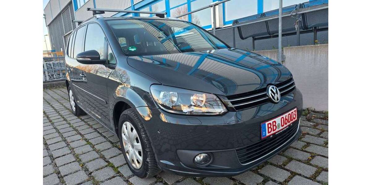 VW Touran 133.000 km 7.990 &euro; Holzgerlingen 71088