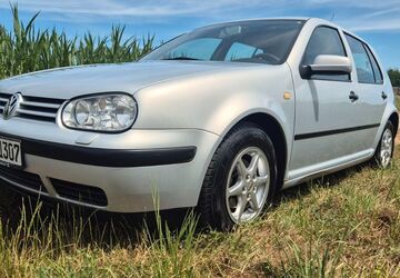 VW Golf 200.000 km 2.450 &euro; Tübingen 72072