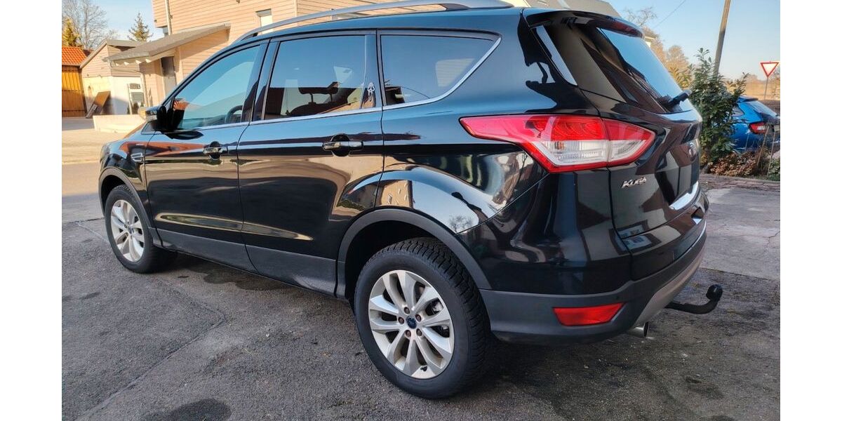 Ford Kuga 185.000 km 9.499 &euro; St. Johann 72813