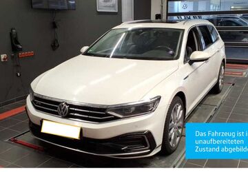 VW Passat Variant 68.242 km 24.330 &euro; Stuttgart-Feuerbach 70469