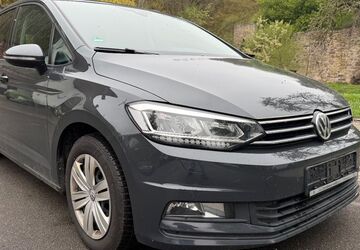 VW Touran 234.000 km 8.750 &euro; Tübingen 72074
