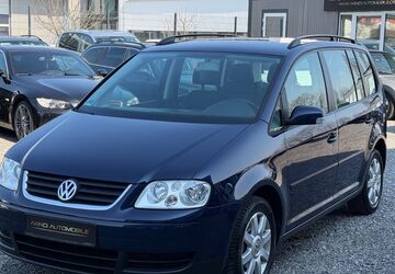 VW Touran 121.000 km 6.500 &euro; Gäufelden 71126