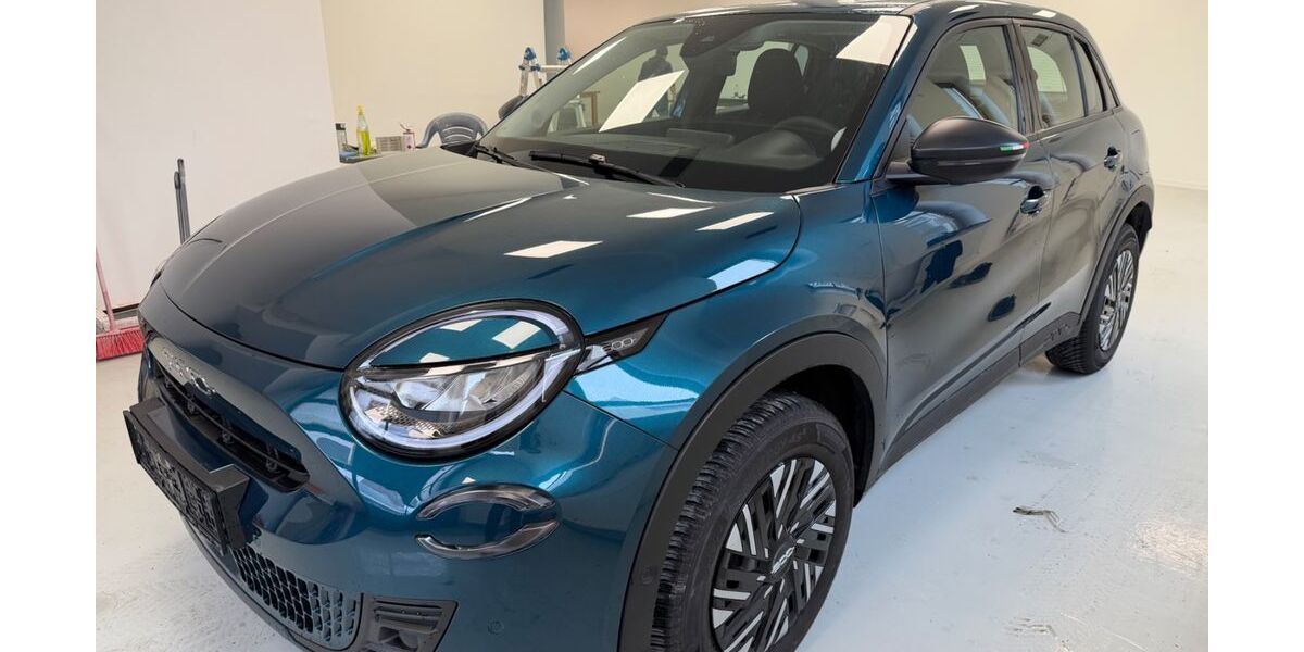 Fiat 600e 2.500 km 19.490 &euro; Magstadt 71106