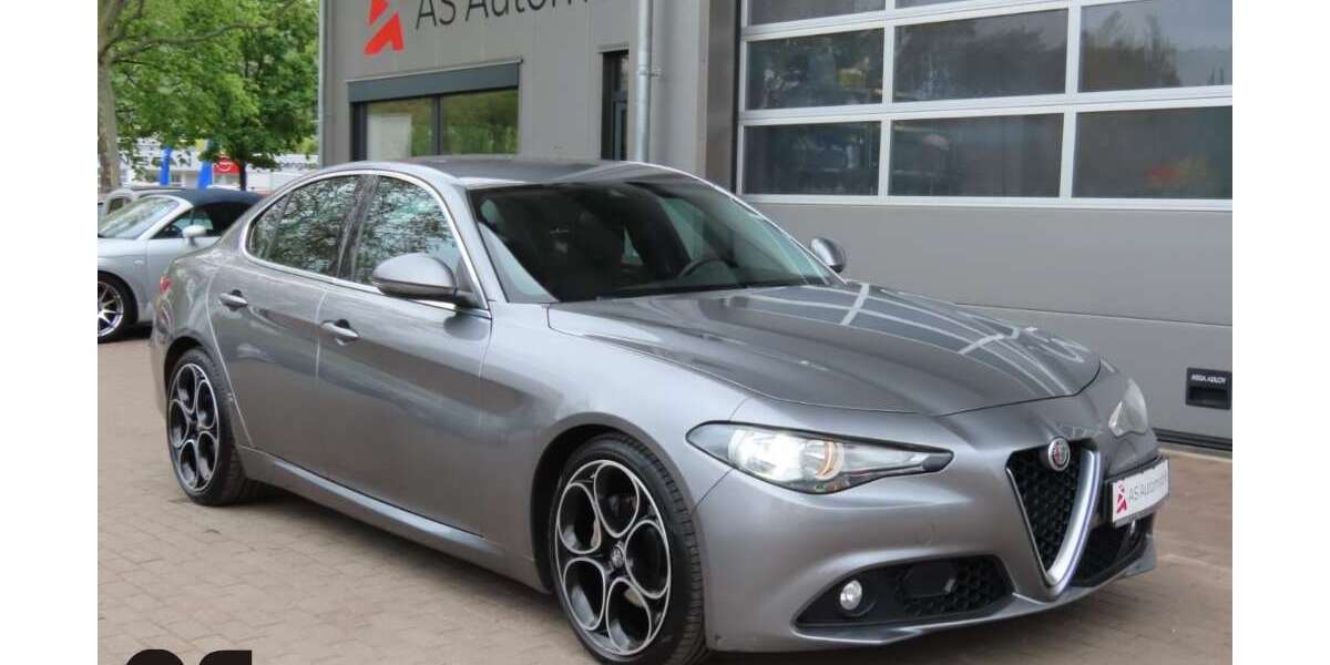 Alfa Romeo Giulia 160.000 km 15.990 &euro; Stuttgart 70329