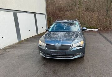 Skoda Superb 181.000 km 12.900 &euro; Reutlingen 72766