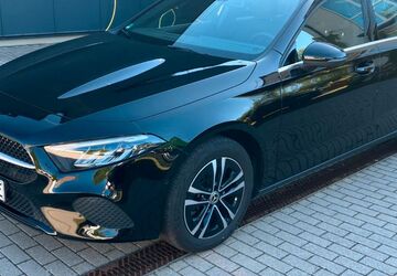 Mercedes-Benz A 250 20.000 km 37.400 &euro; Böblingen 71034