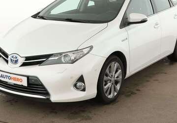 Toyota Auris 87.044 km 14.440 &euro; Stuttgart 70195