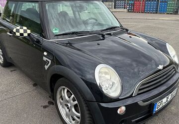 Mini ONE 210.300 km 2.200 &euro; Stuttgart 70186