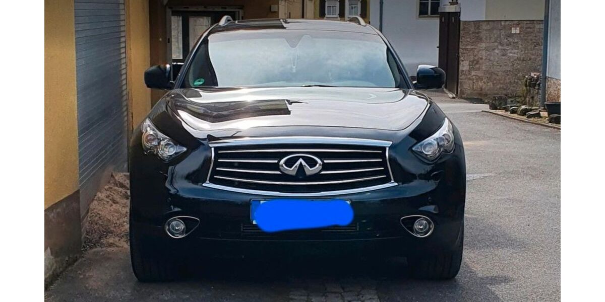 INFINITI FX 137.000 km 13.900 &euro; Tübingen 72020