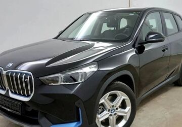 BMW iX1 39.100 km 32.970 &euro; Böblingen 71032