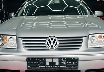 VW Bora 63.321 km 9.900 &euro; Ofterdingen 72131