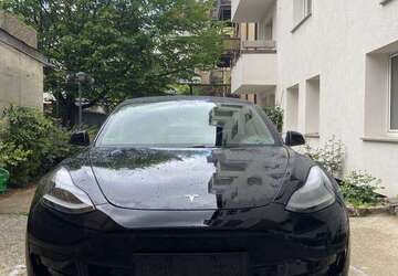 Tesla Model 3 95.000 km 25.999 &euro; Stuttgart, Landeshauptstadt 70180