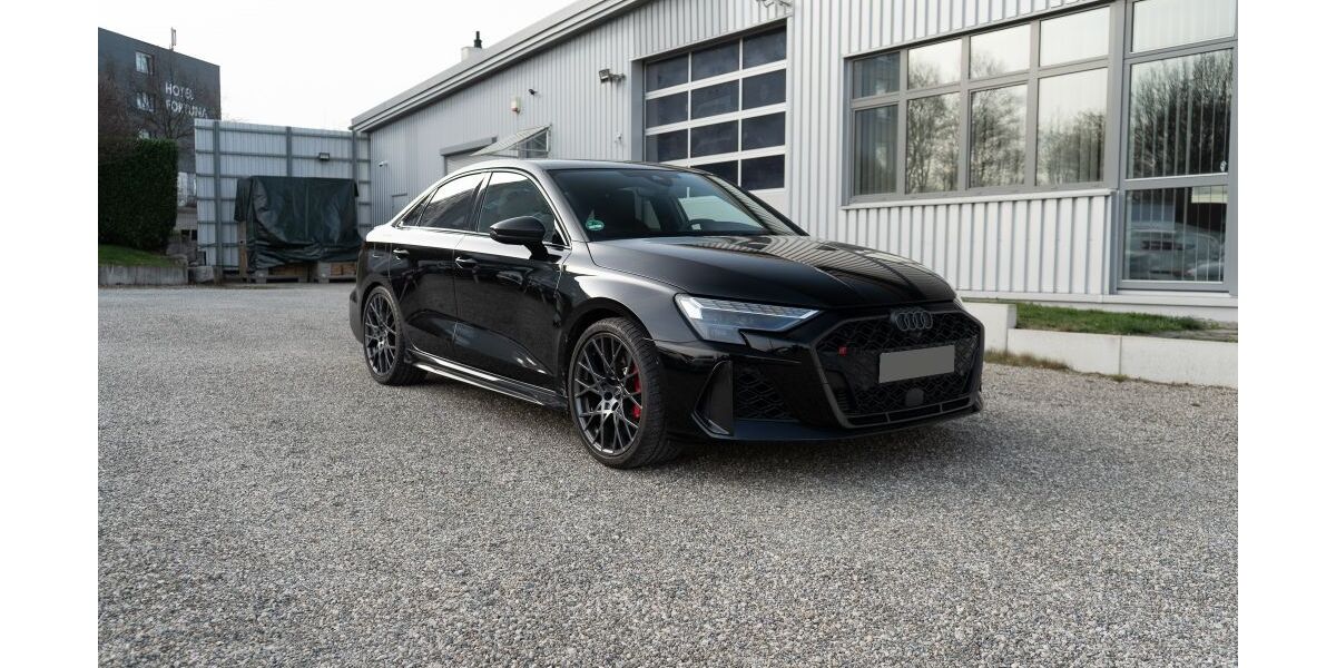 Audi quattro 6.800 km 76.900 &euro; Reutlingen / Betzingen 72770