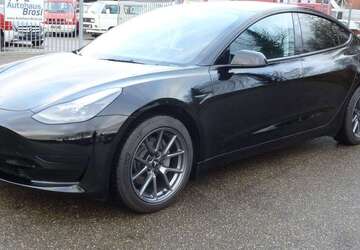 Tesla Model 3 11.800 km 33.900 &euro; Nürtingen bei Stuttgart 72622