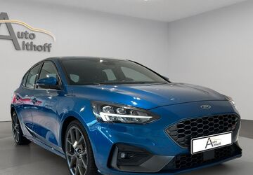 Ford Focus 60.700 km 21.999 &euro; Stuttgart 70195