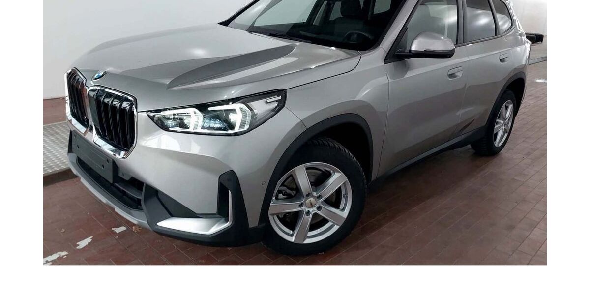 BMW X1 13.700 km 38.890 &euro; Böblingen 71032