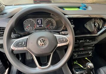VW T-Cross 35.500 km 16.100 &euro; Stuttgart 70186