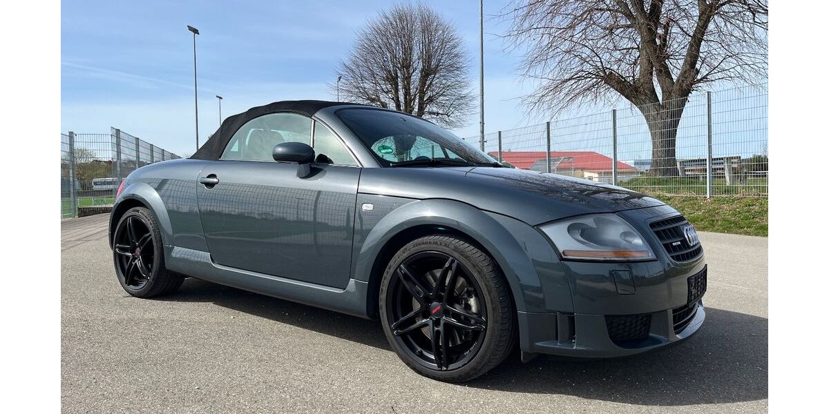 Audi TT RS 93.000 km 19.999 &euro; Sonnenbühl 72820