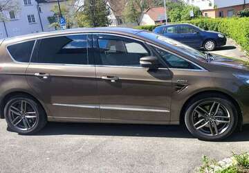 Ford S-Max 95.900 km 18.900 &euro; Metzingen 72555