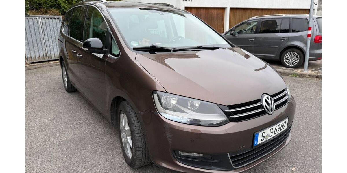 VW Sharan 270.441 km 8.930 &euro; Stuttgart 70329