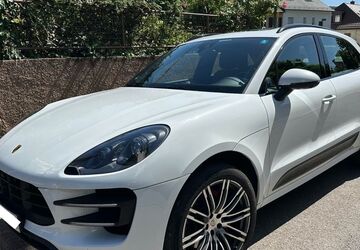 Porsche Macan 179.852 km 31.999 &euro; Stuttgart 70193