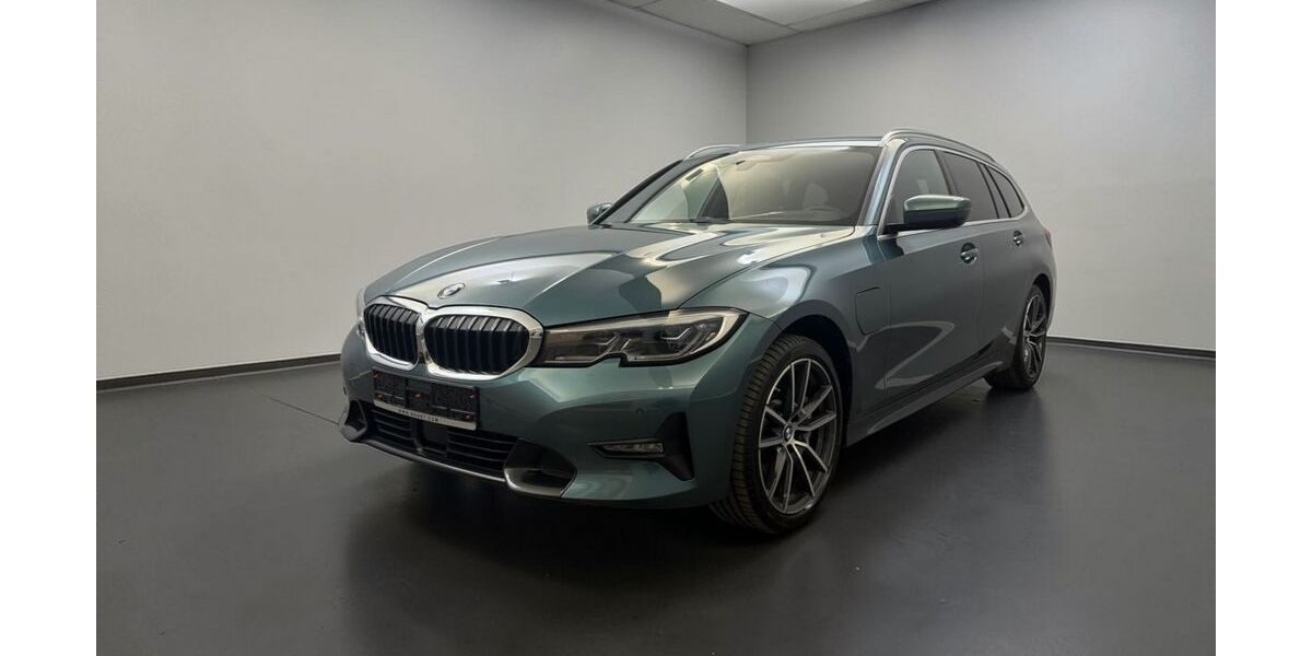 BMW 330 64.000 km 26.999 &euro; Reutlingen / Mittelstadt 72766