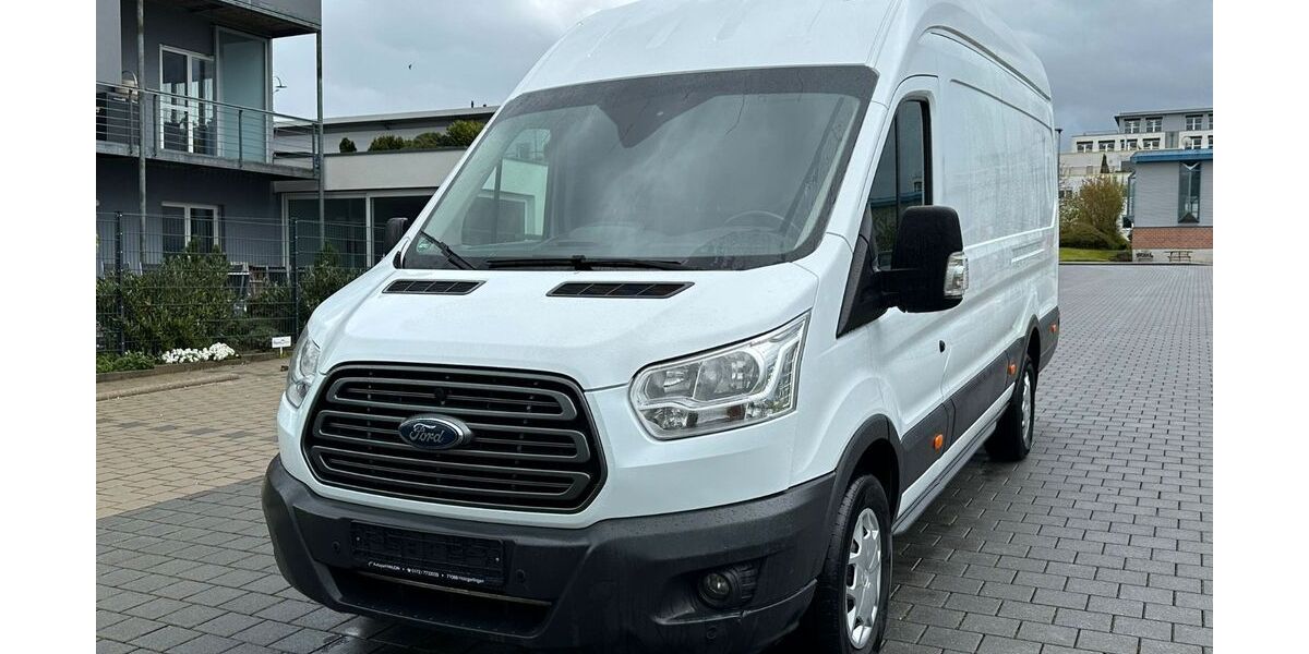 Ford Transit 182.000 km 17.980 &euro; Holzgerlingen 71088