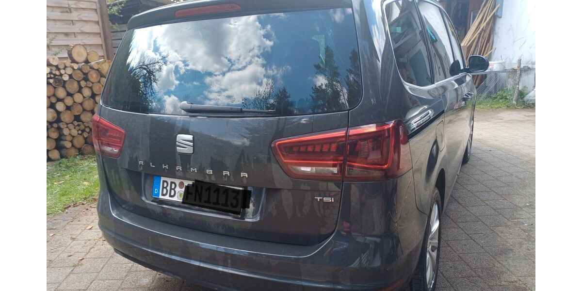 Seat Alhambra 128.500 km 18.900 &euro; Herrenberg 71083