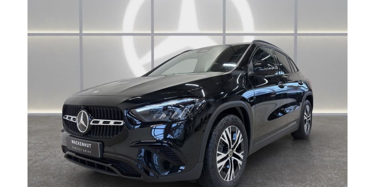Mercedes-Benz GLA 180 9.900 km 42.900 &euro; Nagold 72202