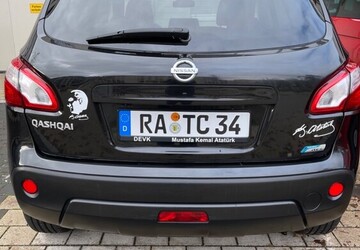 Nissan Qashqai 163.181 km 8.500 &euro; Stuttgart 70173