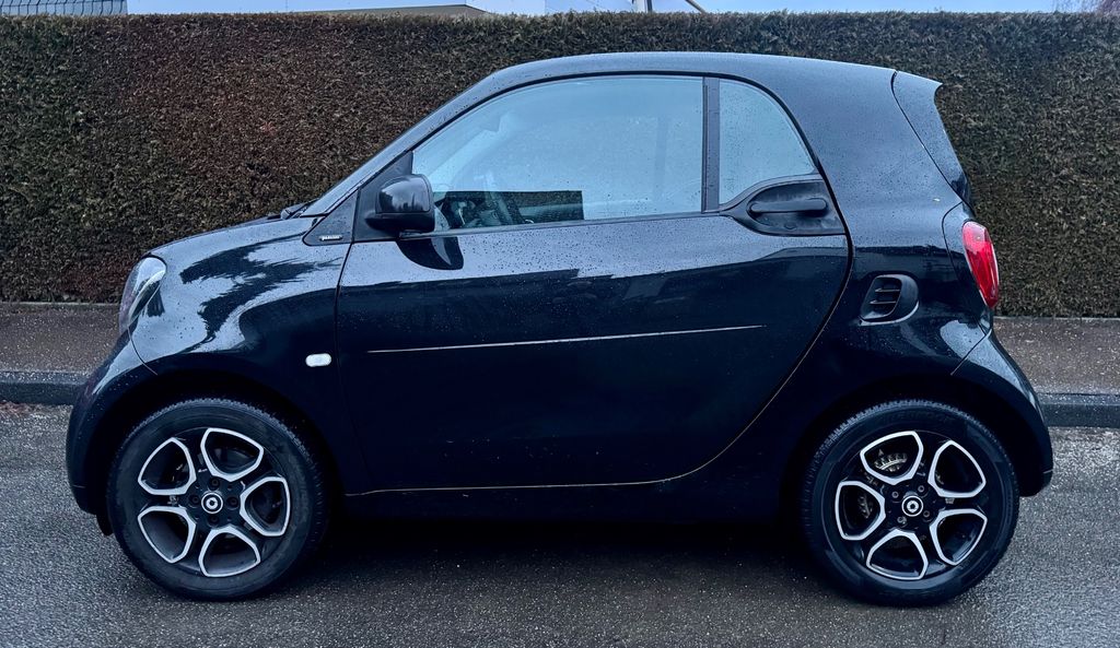 Smart ForTwo 80.000 km 10.999 &euro; Leinfelden-Echterdingen 70771