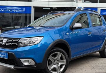 Dacia Sandero 20.000 km 8.900 &euro; Nürtingen bei Stuttgart 72622