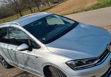 VW Golf Sportsvan 61.365 km 12.990 &euro; Leinfelden-Echterdingen 70771