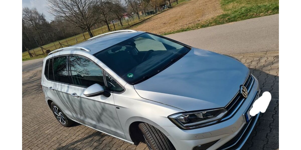 VW Golf Sportsvan 61.365 km 12.990 &euro; Leinfelden-Echterdingen 70771