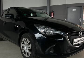 Mazda 2 91.500 km 9.990 &euro; Neckartailfingen 72666