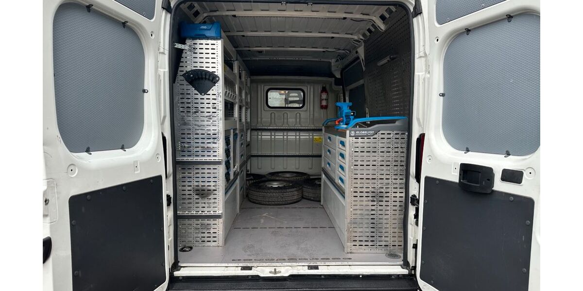 Peugeot Boxer 45.054 km 19.990 &euro; Sindelfingen 71065