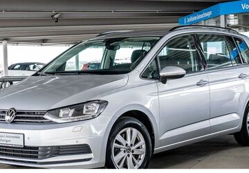 VW Touran 129.057 km 23.530 &euro; Stuttgart-Wangen 70188