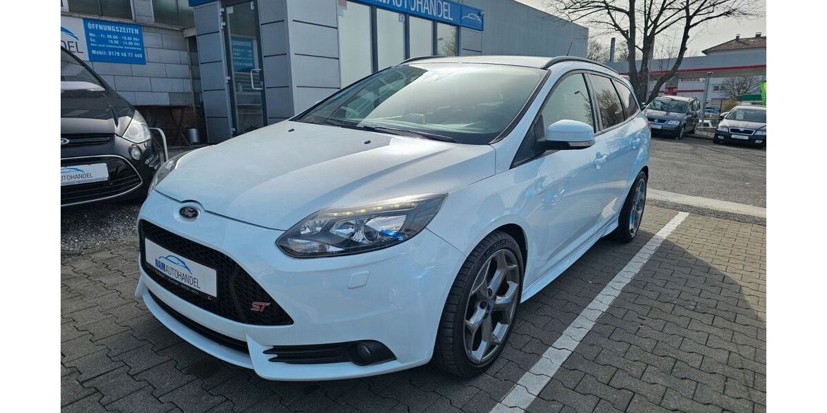 Ford Focus 110.800 km 11.900 &euro; Reutlingen 72766