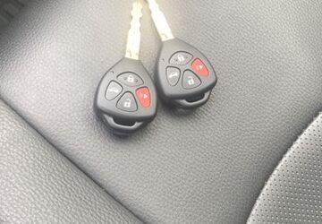 Toyota Corolla Verso 146.000 km 2.999 &euro; Stuttgart 70197