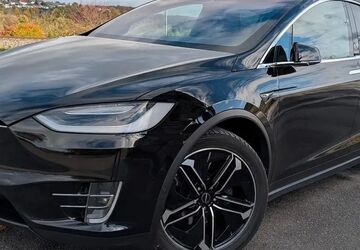 Tesla Model X 139.200 km 35.100 &euro; Tübingen 72072