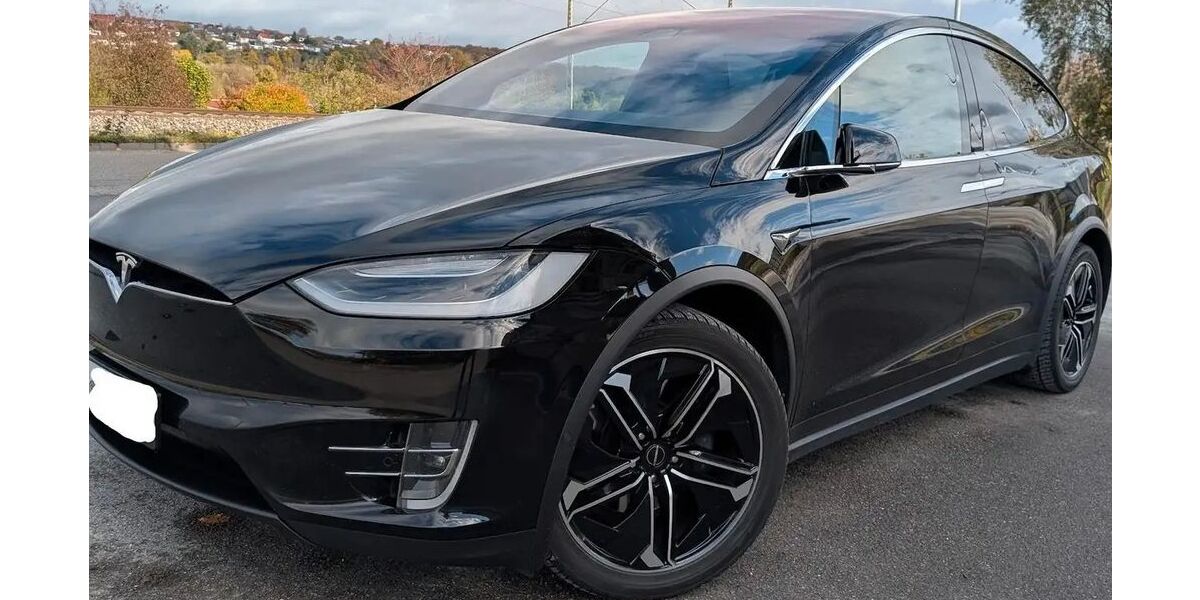 Tesla Model X 139.200 km 35.100 &euro; Tübingen 72072