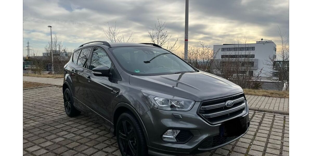 Ford Kuga 141.000 km 14.500 &euro; Ebhausen 72224