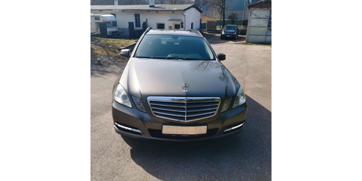 Mercedes-Benz E 220 168.000 km 9.250 &euro; Tübingen 72072