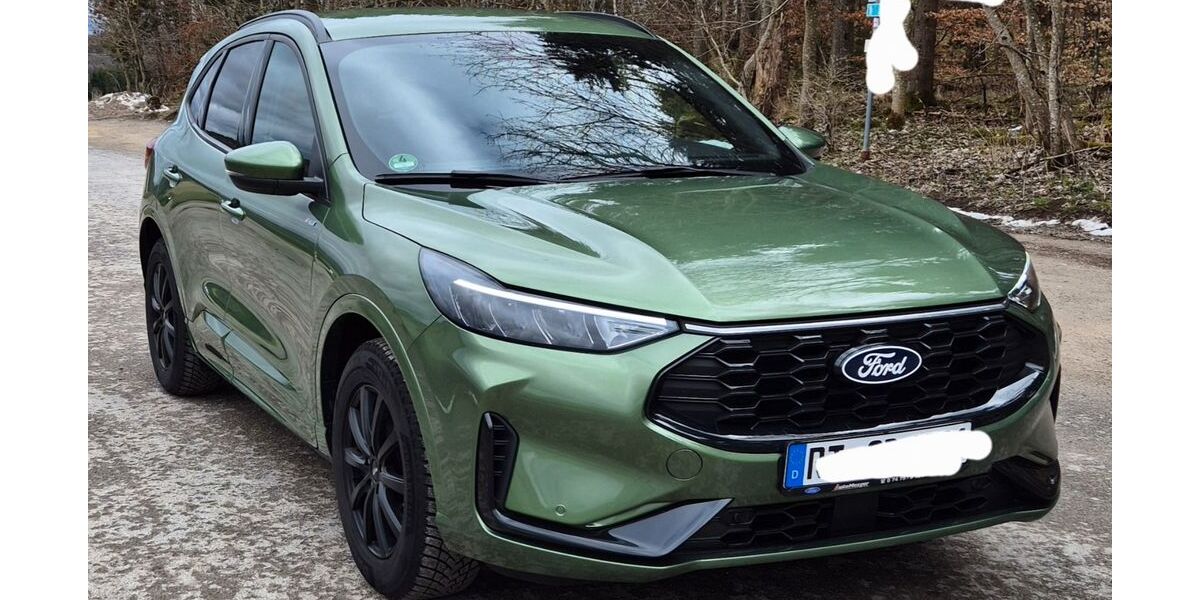 Ford Kuga 5.600 km 28.100 &euro; Sonnenbühl 72820