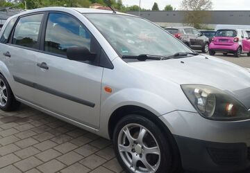 Ford Fiesta 165.000 km 2.490 &euro; Horb-Mühringen 72160