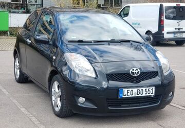 Toyota Yaris 215.000 km 2.750 &euro; Gäufelden 71126