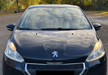 Peugeot 208 81.000 km 3.500 &euro; Rottenburg 72108