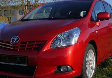 Toyota Verso 103.489 km 11.900 &euro; Dettenhausen bei Stuttgart 72135