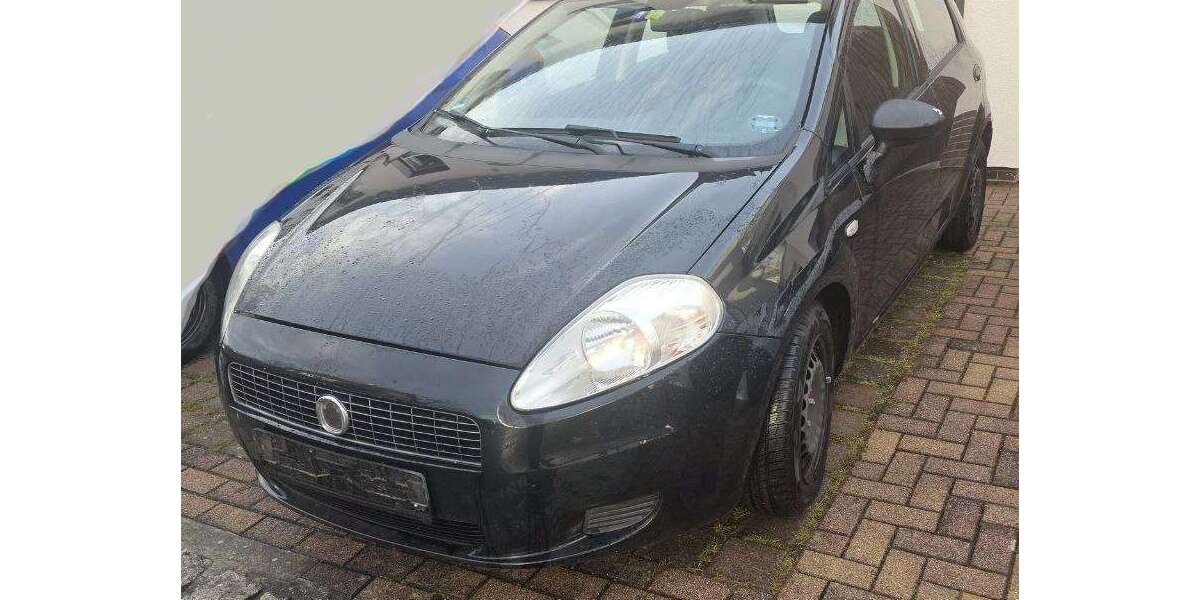 Fiat Grande Punto 245.137 km 700 &euro; Holzgerlingen 71088